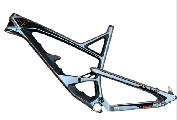 NEU YT Industries Capra CF Pro Race 27,5 Liquid Metal (S,XL) Enduro Carbon Rahmen 170mm