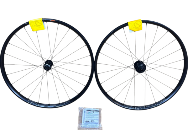 NEU Shimano MT620 Laufradsatz 27,5 12x148 15x110 Centerlock Wheelset TL